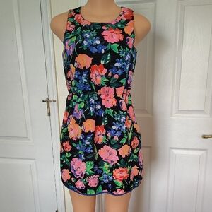 Floral Sleeveless Dress With Pockets